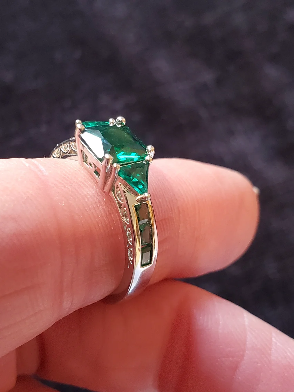 N/A elegant green